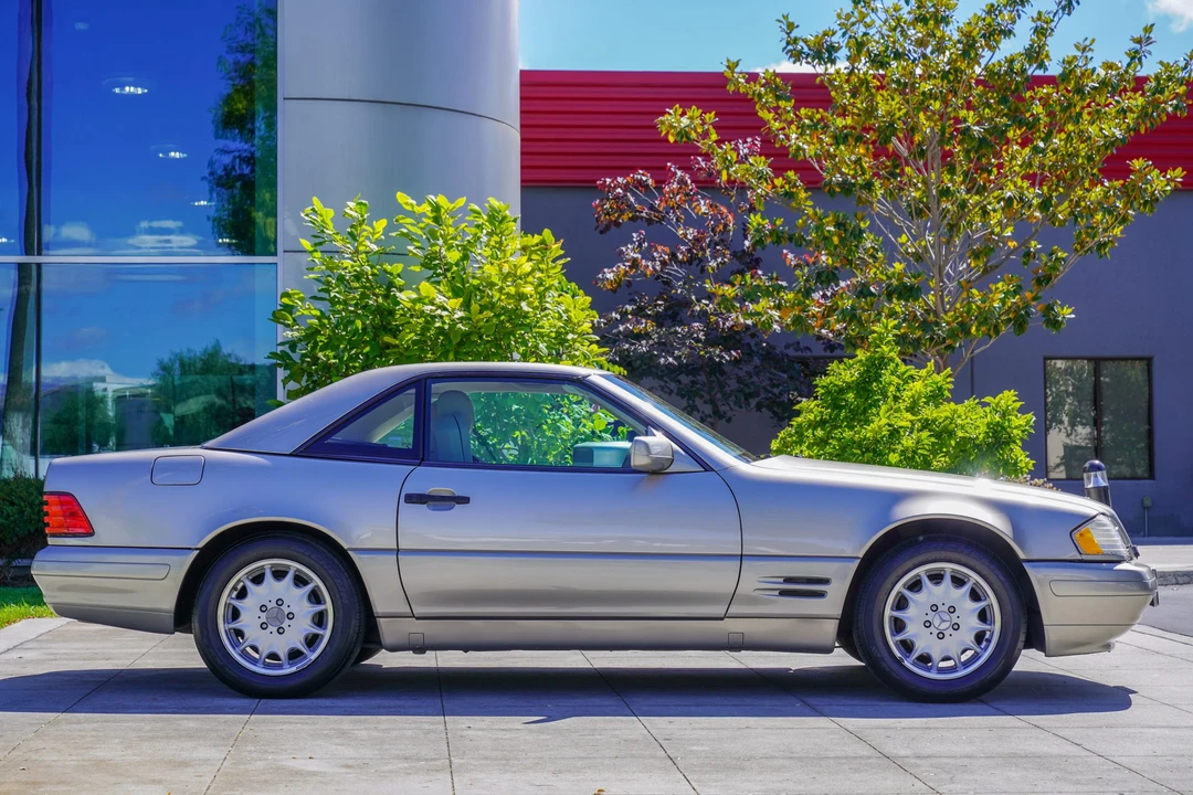 1998 Mercedes-Benz R129 SL-Class - Image 24 of 31