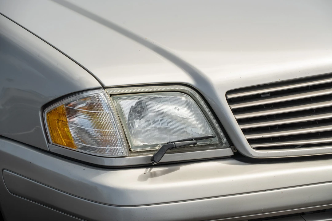 1998 Mercedes-Benz R129 SL-Class - Image 25 of 31