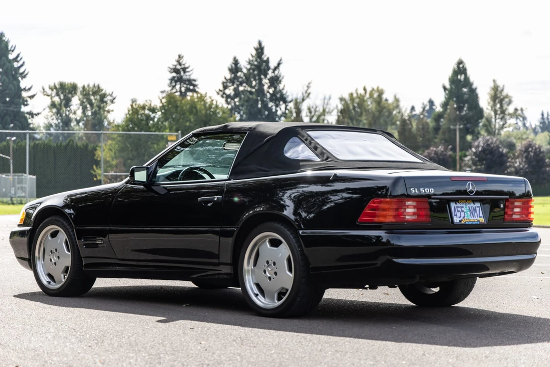1998 Mercedes-Benz R129 SL-Class - Image 17 of 31