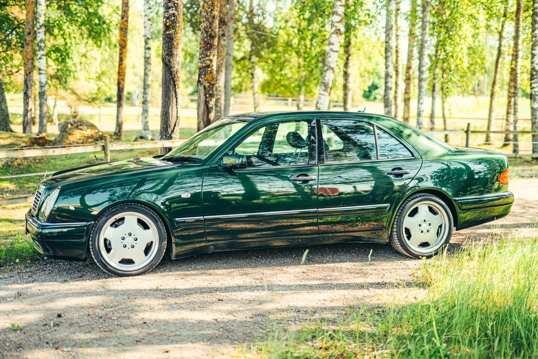 1998 Mercedes-Benz W210 E 36 & E 50 & E 55 & E 60 AMG - Image 7 of 31