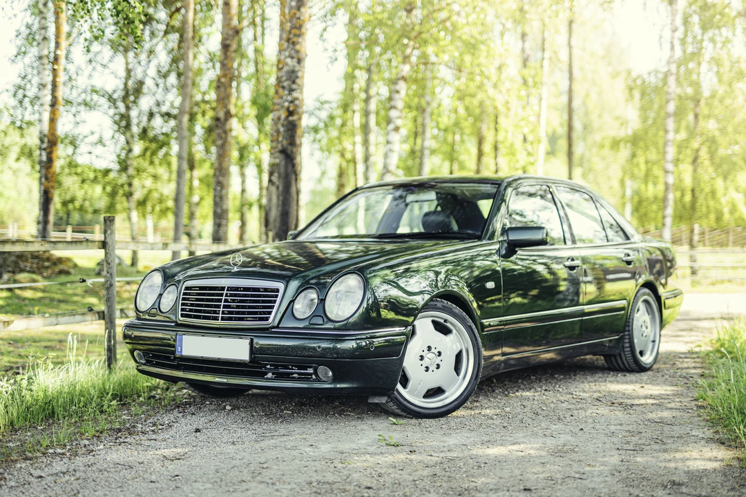 1998 Mercedes-Benz W210 E 36 & E 50 & E 55 & E 60 AMG - Image 8 of 31