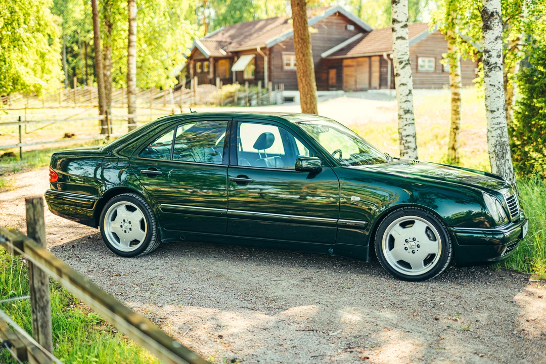 1998 Mercedes-Benz W210 E 36 & E 50 & E 55 & E 60 AMG - Image 3 of 31