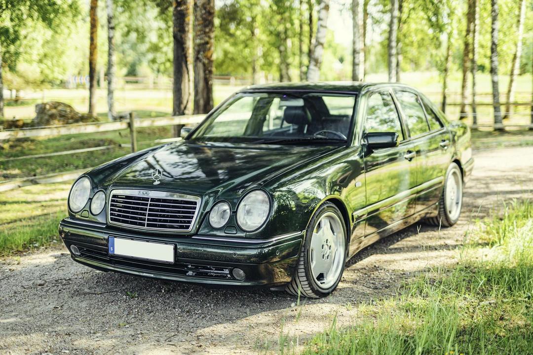 1998 Mercedes-Benz W210 E 36 & E 50 & E 55 & E 60 AMG - Image 9 of 31