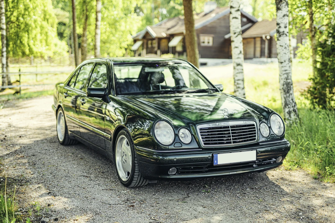 1998 Mercedes-Benz W210 E 36 & E 50 & E 55 & E 60 AMG - Image 10 of 31