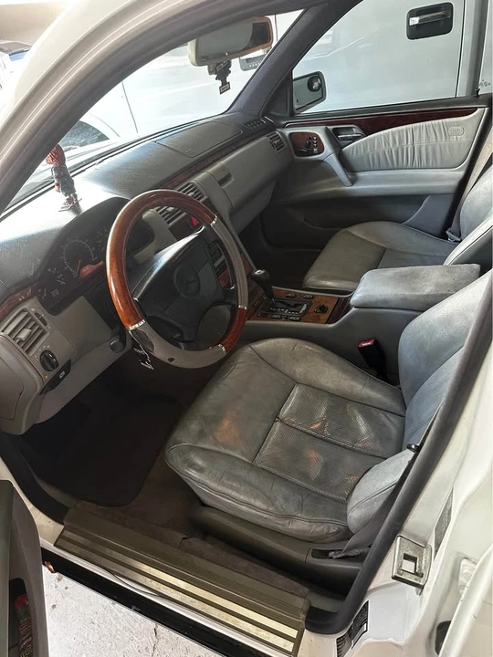 1998 Mercedes-Benz W210 E-Class - Image 3 of 5