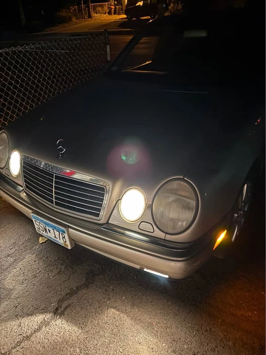 1998 Mercedes-Benz W210 E-Class - Image 2 of 9