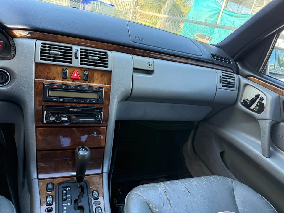 1998 Mercedes-Benz W210 E-Class - Image 3 of 12