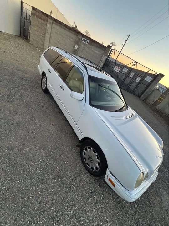 1998 Mercedes-Benz W210 E-Class - Image 3 of 14