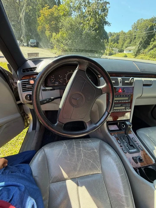 1998 Mercedes-Benz W210 E-Class - Image 3 of 12