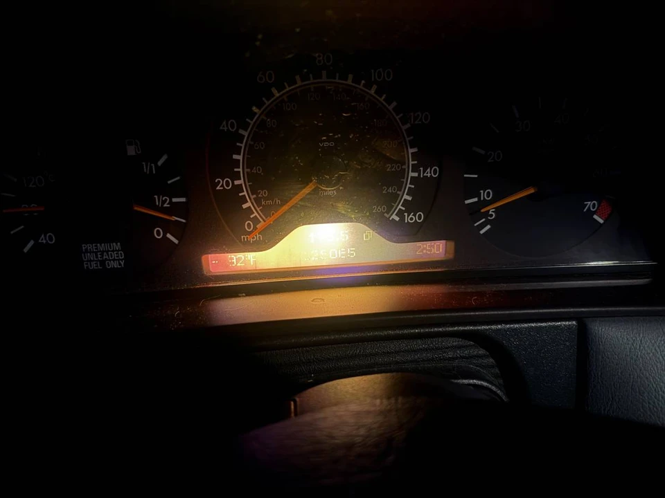 1998 Mercedes-Benz W210 E-Class - Image 9 of 20