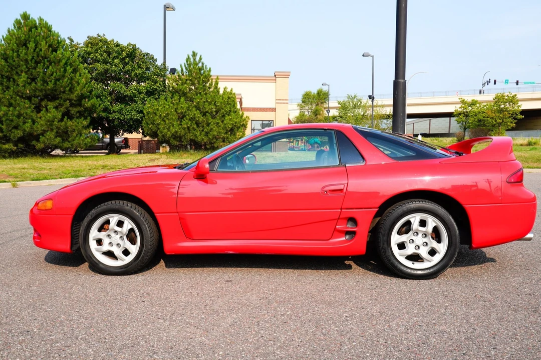 1998 Mitsubishi 3000GT Series 3 - Image 8 of 31