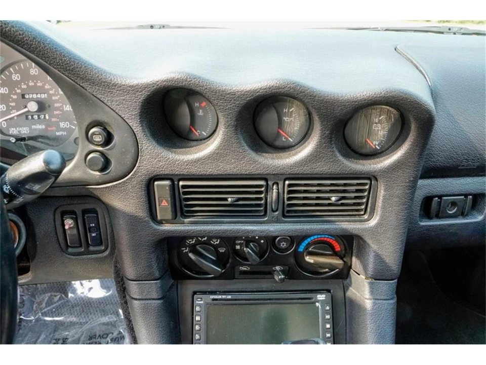 1998 Mitsubishi 3000GT Series 3 - Image 16 of 31