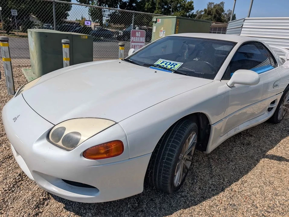 1998 Mitsubishi 3000GT Series 3 - Image 2 of 4