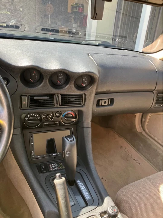 1998 Mitsubishi 3000GT Series 3 - Image 16 of 17