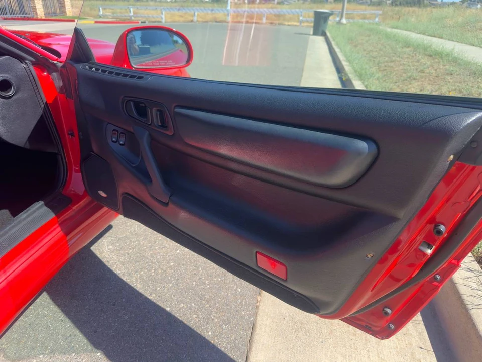 1998 Mitsubishi 3000GT Series 3 - Image 17 of 21