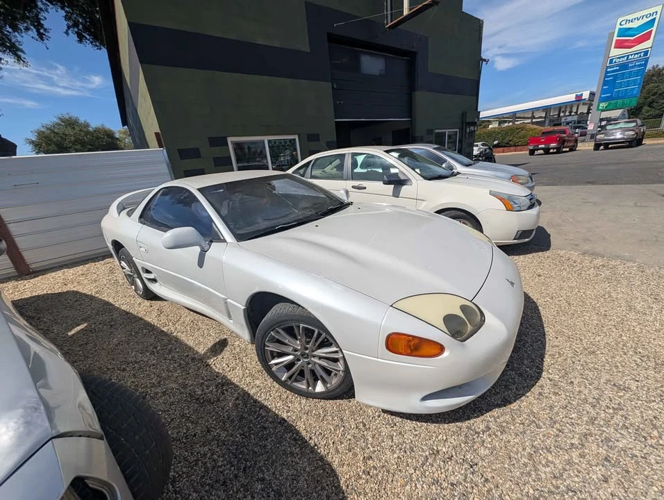 1998 Mitsubishi 3000GT Series 3 - Image 2 of 4