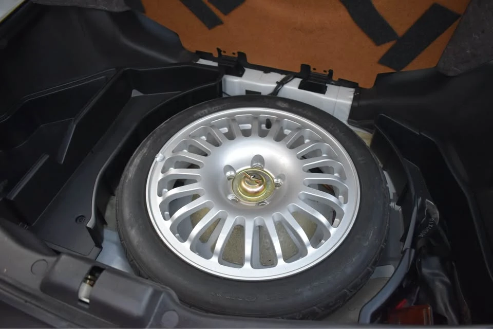 1998 Mitsubishi 3000GT Series 3 - Image 9 of 18