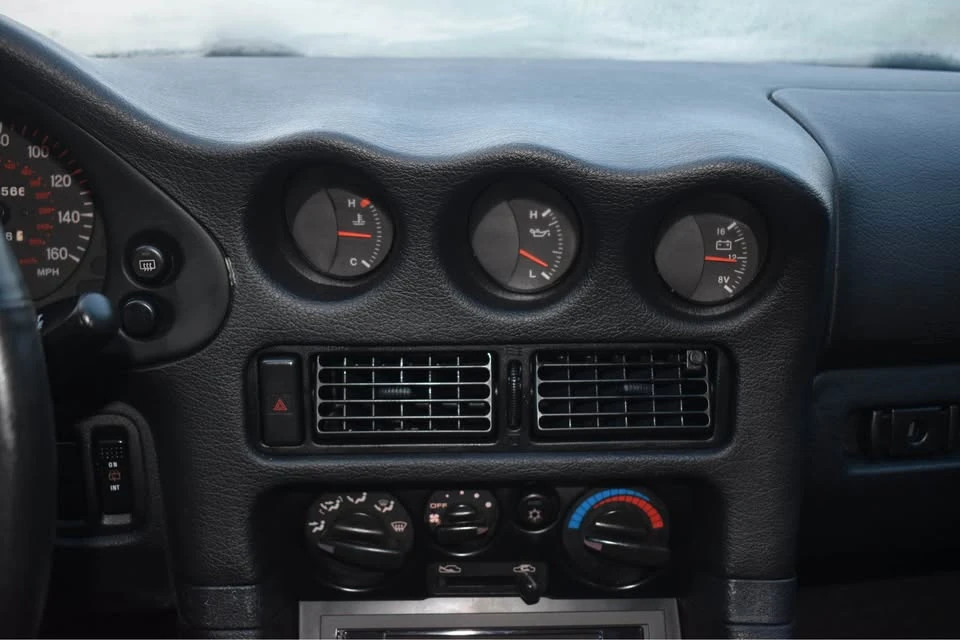 1998 Mitsubishi 3000GT Series 3 - Image 14 of 18