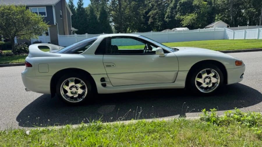 1998 Mitsubishi 3000GT Series 3 - Image 2 of 28