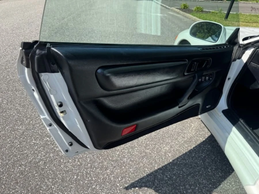 1998 Mitsubishi 3000GT Series 3 - Image 17 of 28
