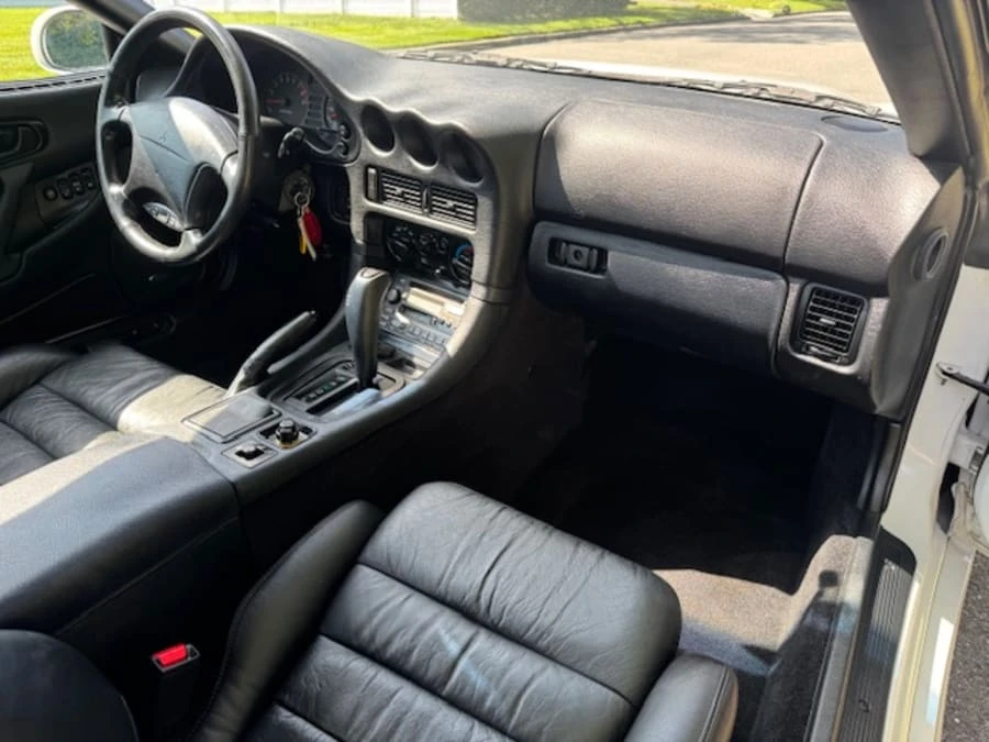 1998 Mitsubishi 3000GT Series 3 - Image 16 of 28