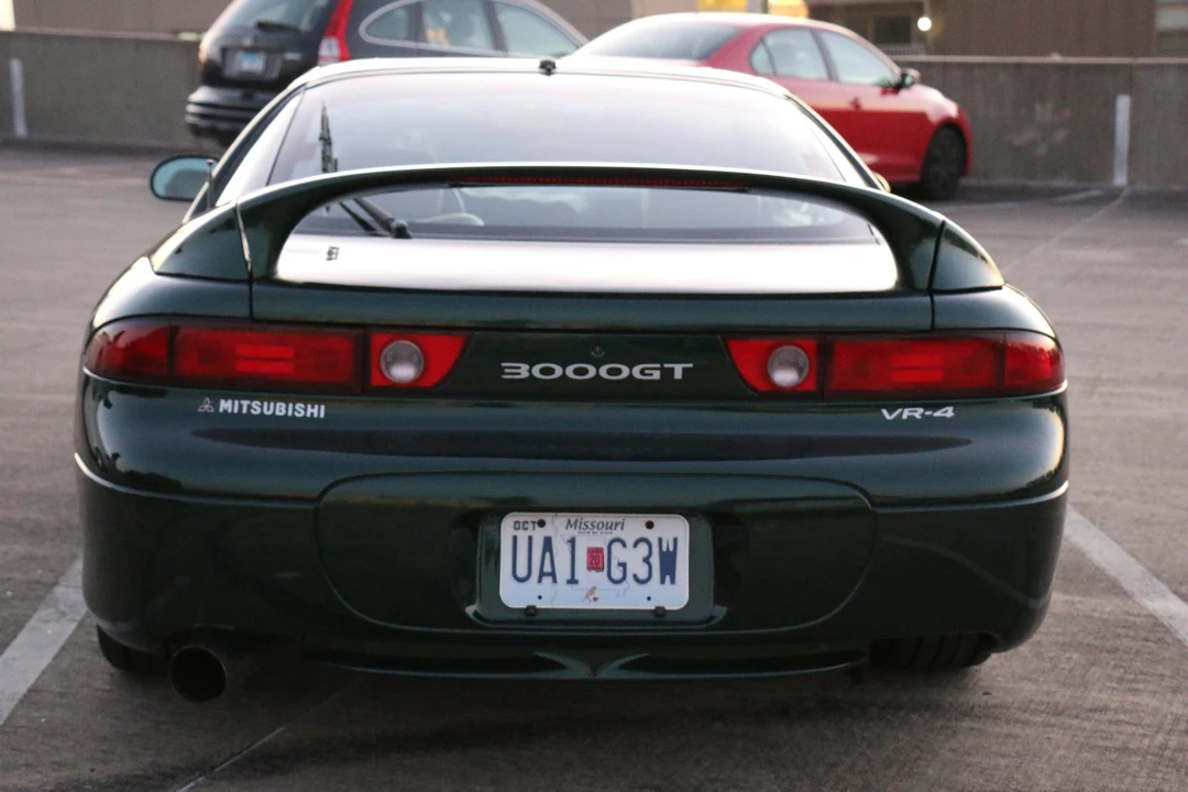 1998 Mitsubishi 3000GT Series 3 - Image 16 of 31