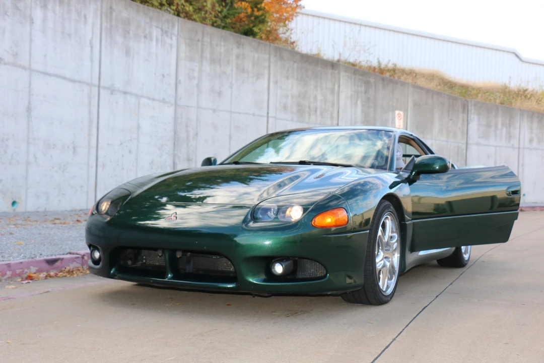 1998 Mitsubishi 3000GT Series 3 - Image 9 of 31
