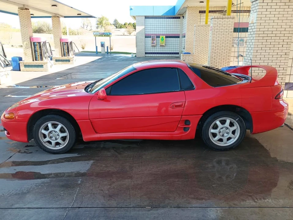 1998 Mitsubishi 3000GT - Image 2 of 11