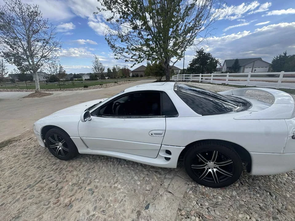 1998 Mitsubishi 3000GT Series 3 - Image 2 of 10