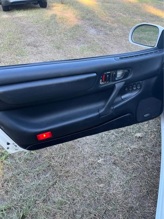 1998 Mitsubishi 3000GT Series 3 - Image 10 of 13