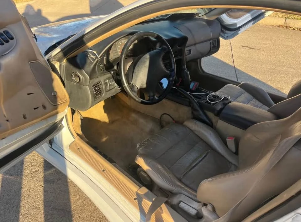1998 Mitsubishi 3000GT Series 3 - Image 2 of 7
