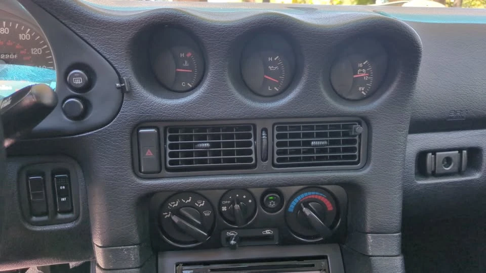 1998 Mitsubishi 3000GT Series 3 - Image 12 of 16
