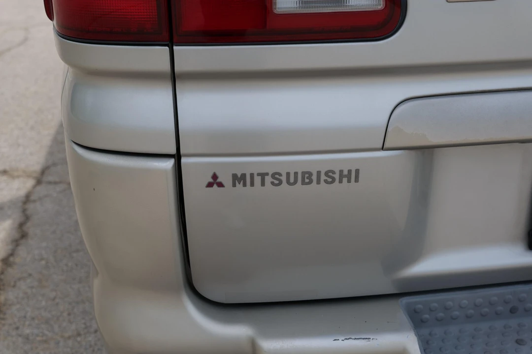 1998 Mitsubishi Delica 4th Gen - Image 28 of 31