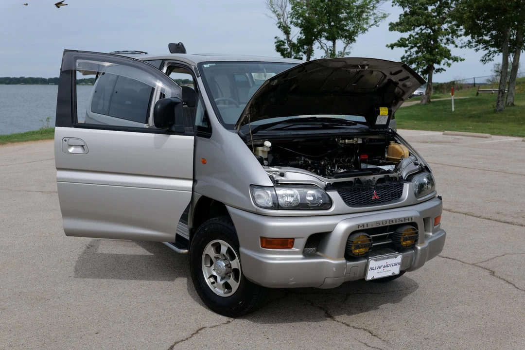 1998 Mitsubishi Delica 4th Gen - Image 20 of 31