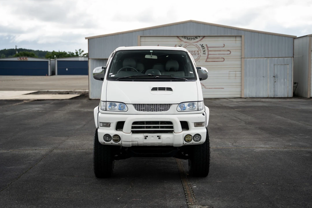 1998 Mitsubishi Delica 3rd Gen - Image 17 of 31