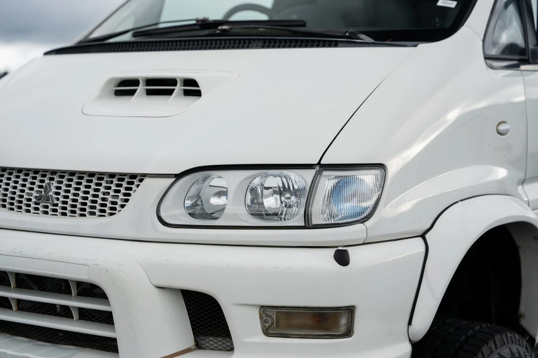 1998 Mitsubishi Delica 3rd Gen - Image 21 of 31