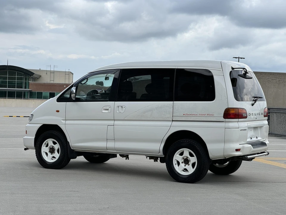 1998 Mitsubishi Delica 4th Gen - Image 15 of 31