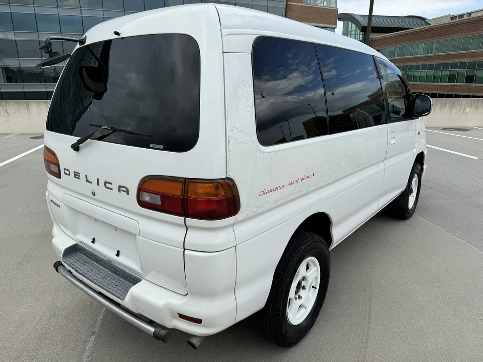 1998 Mitsubishi Delica 4th Gen - Image 22 of 31