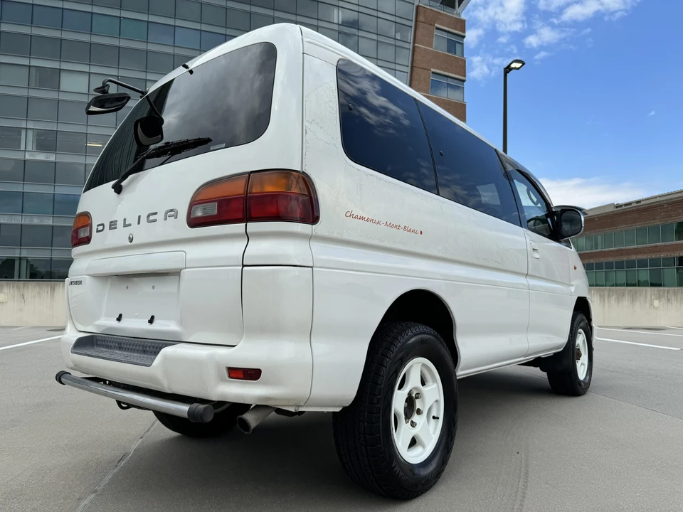 1998 Mitsubishi Delica 4th Gen - Image 23 of 31