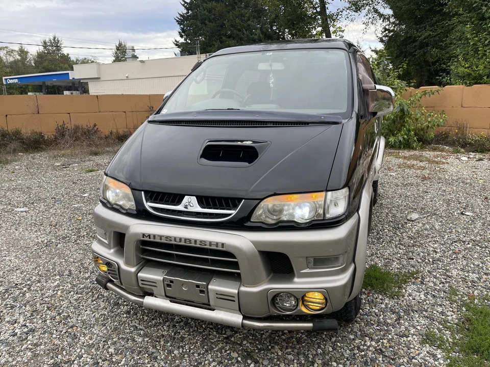 1998 Mitsubishi Delica 4th Gen - Image 2 of 31