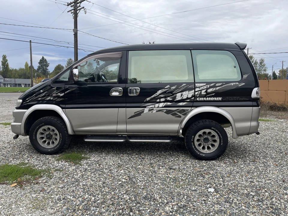 1998 Mitsubishi Delica 4th Gen - Image 6 of 31