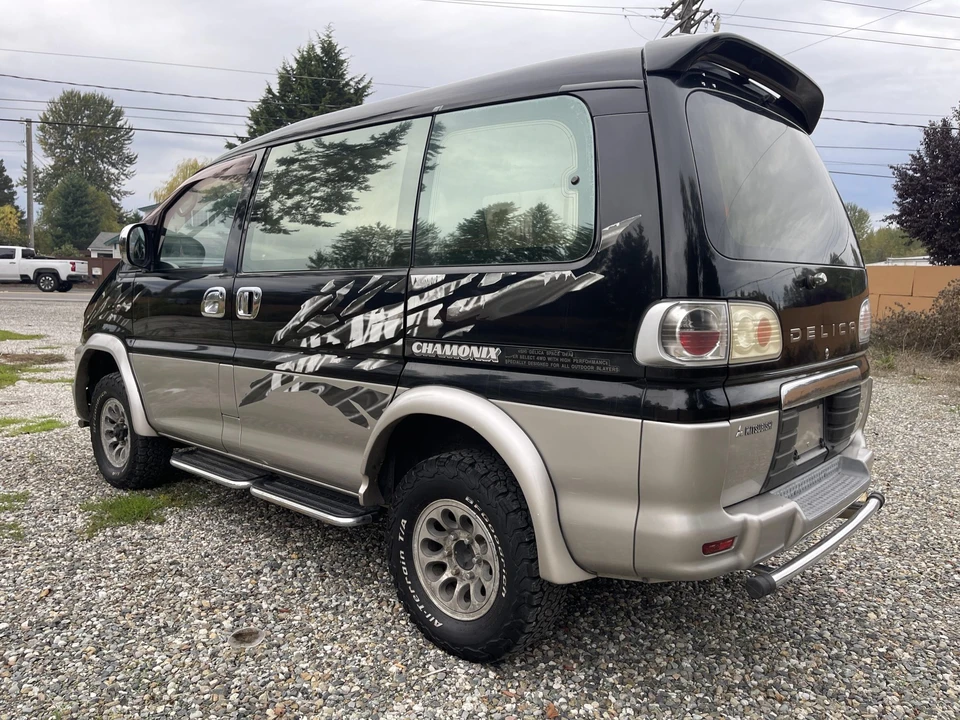 1998 Mitsubishi Delica 4th Gen - Image 7 of 31