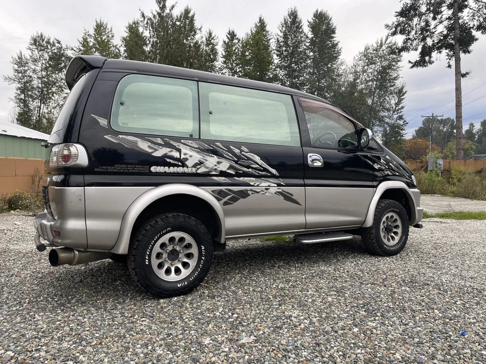 1998 Mitsubishi Delica 4th Gen - Image 12 of 31