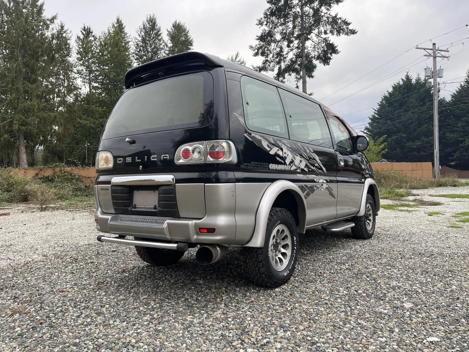 1998 Mitsubishi Delica 4th Gen - Image 11 of 31