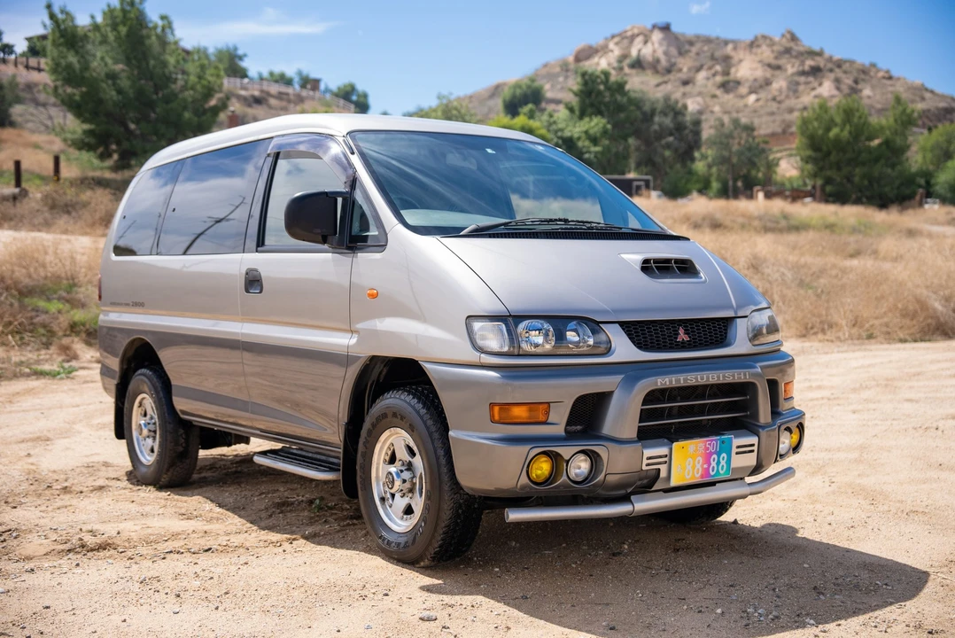 1998 Mitsubishi Delica 4th Gen - Image 25 of 31