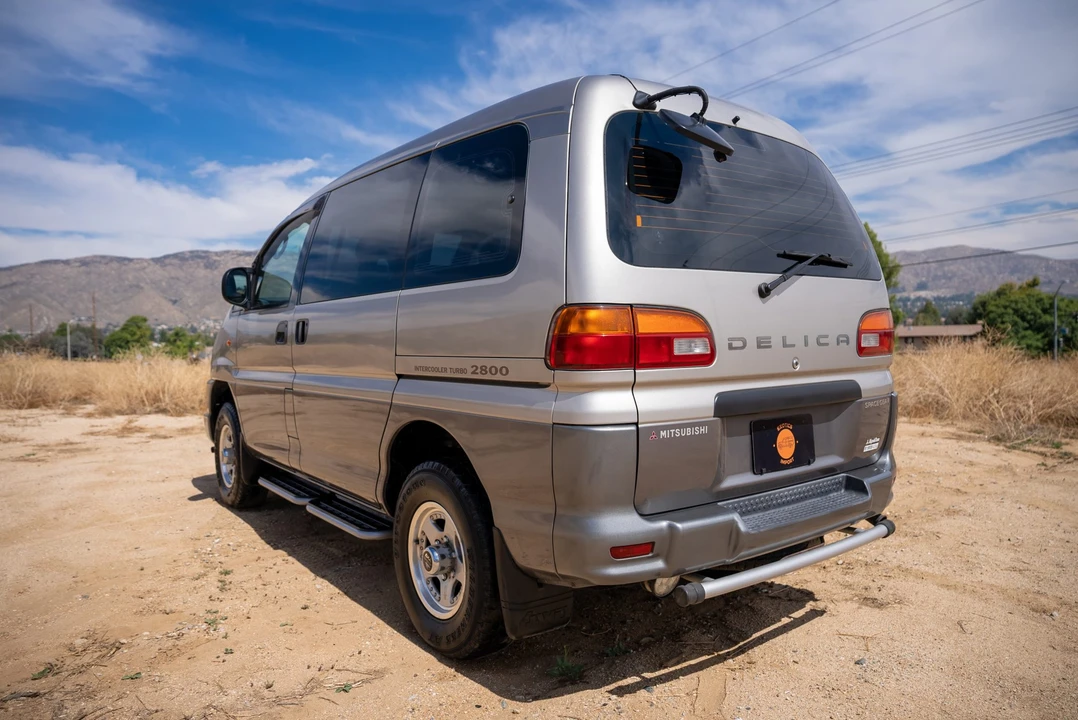 1998 Mitsubishi Delica 4th Gen - Image 14 of 31