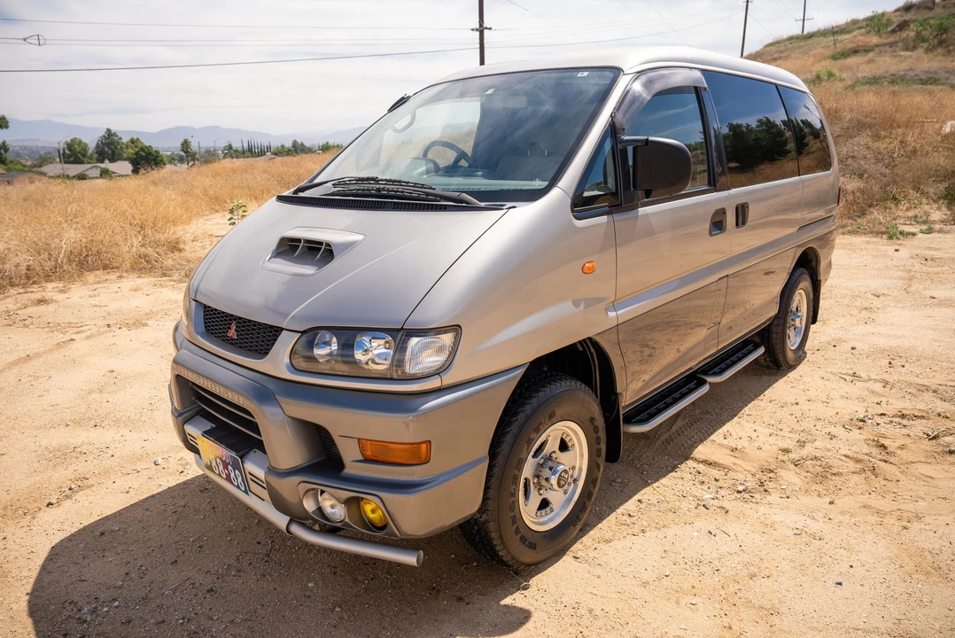 1998 Mitsubishi Delica 4th Gen - Image 5 of 31