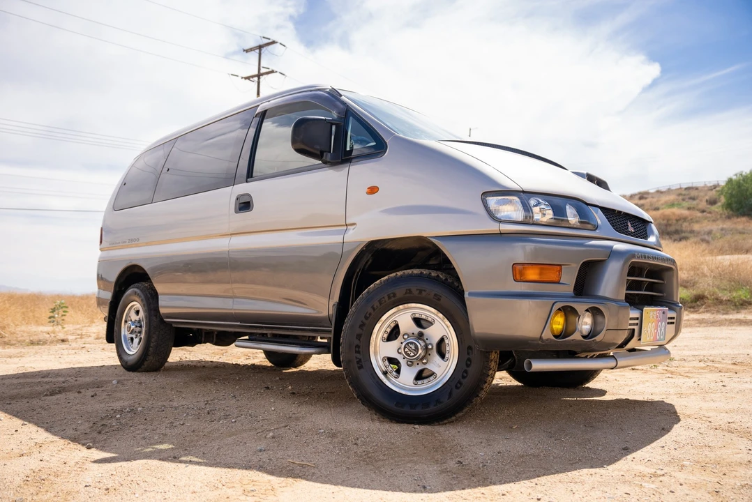 1998 Mitsubishi Delica 4th Gen - Image 24 of 31