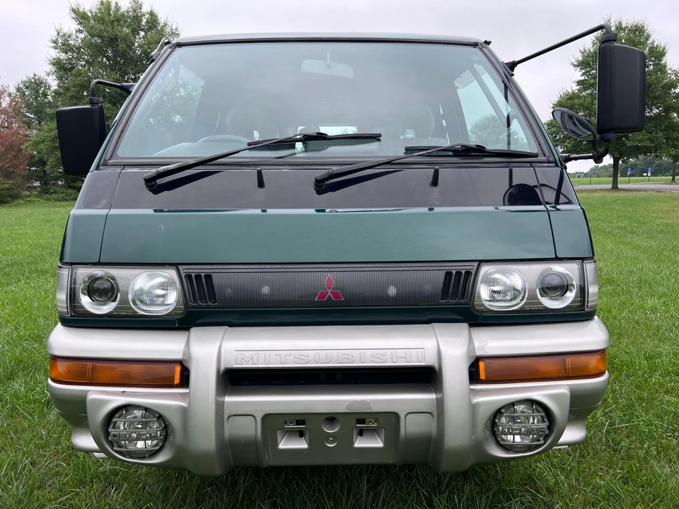 1998 Mitsubishi Delica 4th Gen - Image 6 of 31