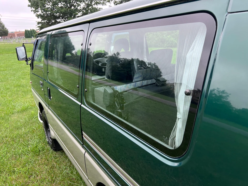 1998 Mitsubishi Delica 4th Gen - Image 30 of 31